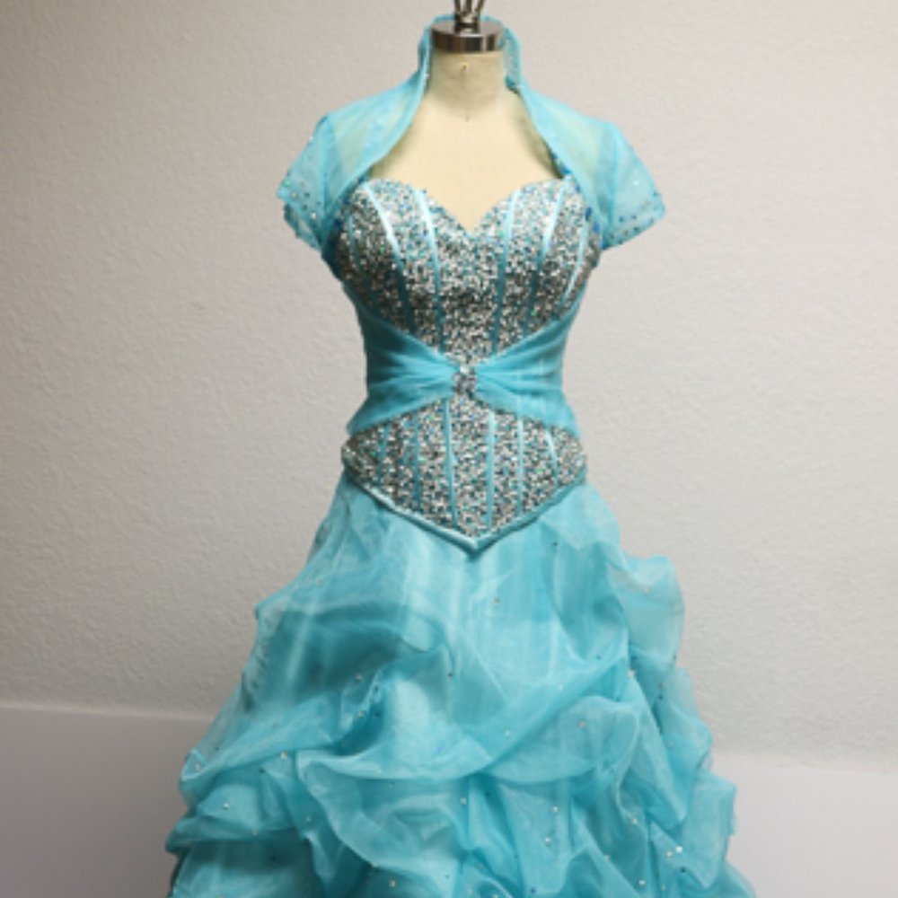 new light blue size small prom/wedding dress